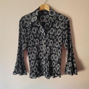 Violet & Claire New York Abstract Black White Geometric Accordion Blouse 90s Y2k